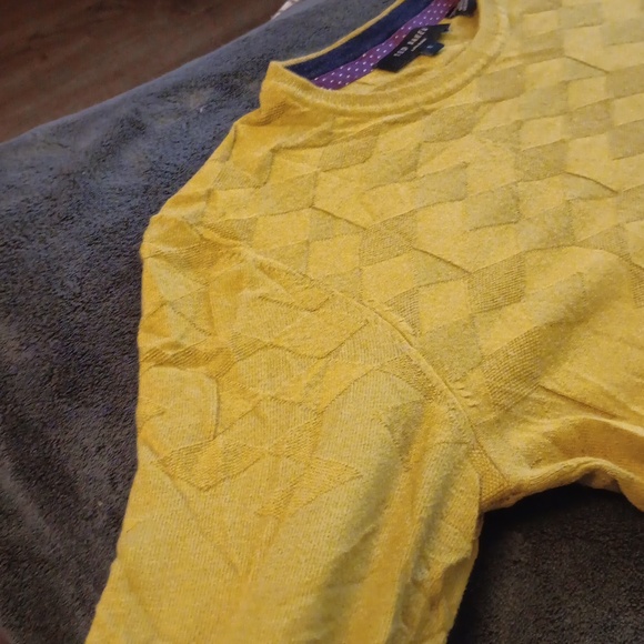 Beautiful VGUC light sweater from Ted Baker XS - Picture 4 of 8